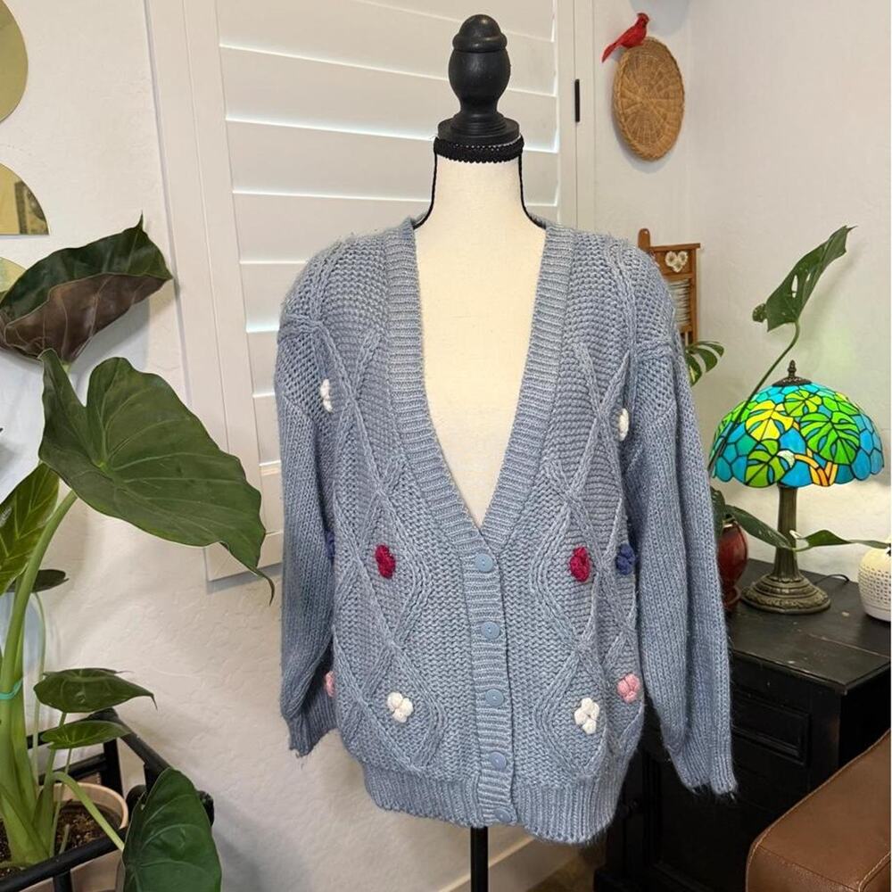 Vintage 90s Classic Expressions Hand Knit Floral Cable Cardigan Cottagecore